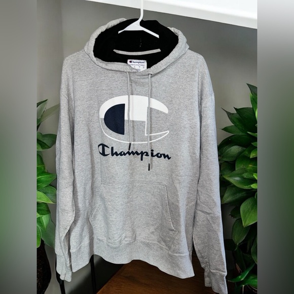 Men’s champion Sweatshirt, good condition, Size L, - Picture 1 of 3